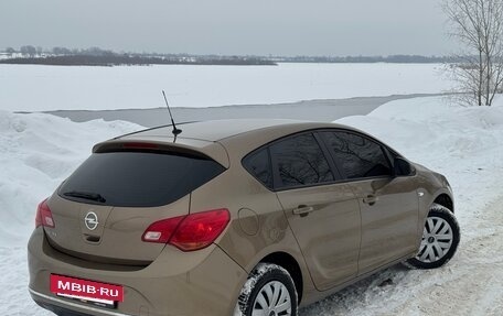 Opel Astra J, 2012 год, 650 000 рублей, 4 фотография