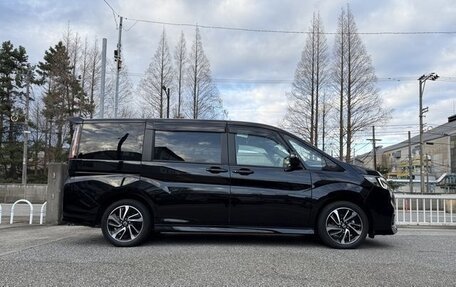 Honda Stepwgn IV, 2021 год, 2 100 000 рублей, 7 фотография