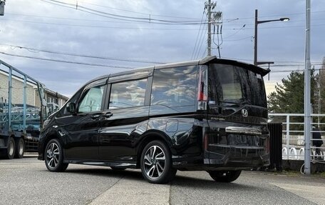 Honda Stepwgn IV, 2021 год, 2 100 000 рублей, 3 фотография