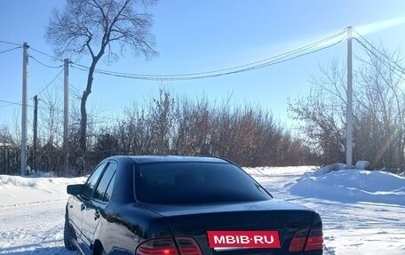 Mercedes-Benz E-Класс, 1998 год, 400 000 рублей, 6 фотография