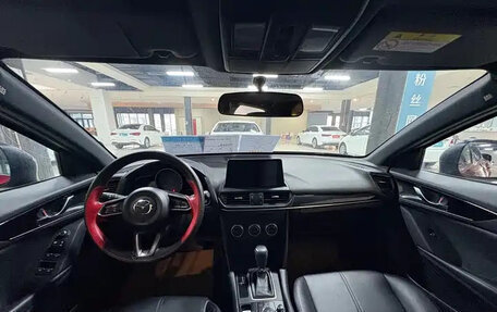 Mazda CX-4, 2021 год, 1 609 000 рублей, 8 фотография