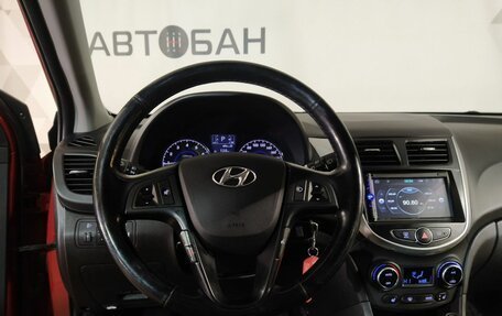 Hyundai Solaris II рестайлинг, 2014 год, 1 199 000 рублей, 18 фотография