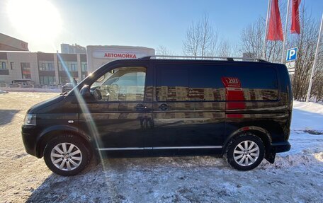 Volkswagen Multivan T5, 2013 год, 2 000 000 рублей, 3 фотография