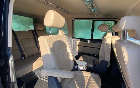 Volkswagen Multivan T5, 2013 год, 2 000 000 рублей, 7 фотография