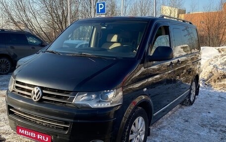 Volkswagen Multivan T5, 2013 год, 2 000 000 рублей, 2 фотография