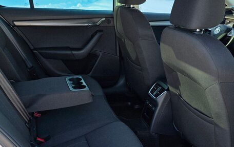 Skoda Octavia, 2018 год, 2 100 000 рублей, 12 фотография