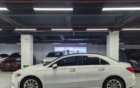 Mercedes-Benz A-Класс, 2021 год, 1 499 000 рублей, 3 фотография