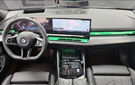 BMW 5 серия, 2025 год, 7 092 000 рублей, 4 фотография