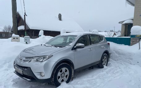 Toyota RAV4, 2015 год, 1 422 000 рублей, 8 фотография