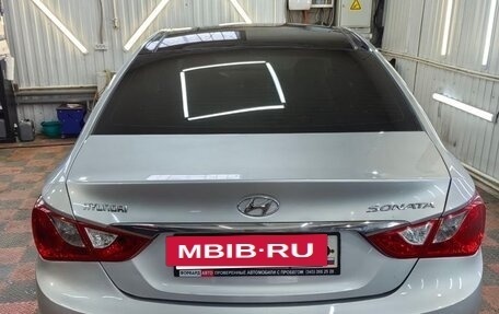 Hyundai Sonata VI, 2010 год, 1 090 000 рублей, 5 фотография