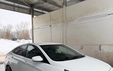 Hyundai Solaris II рестайлинг, 2016 год, 740 000 рублей, 8 фотография