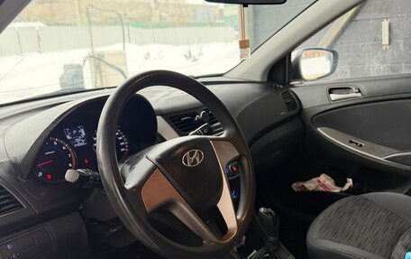 Hyundai Solaris II рестайлинг, 2016 год, 740 000 рублей, 4 фотография