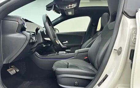 Mercedes-Benz CLA, 2021 год, 1 809 000 рублей, 6 фотография