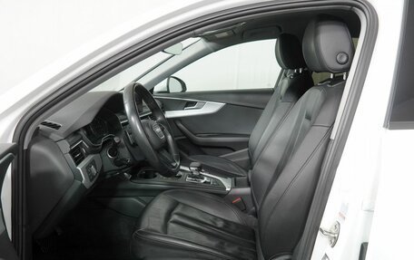 Audi A4, 2018 год, 1 750 000 рублей, 8 фотография