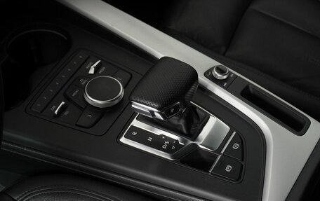 Audi A4, 2018 год, 1 750 000 рублей, 19 фотография