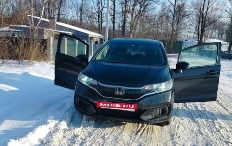 Honda Fit III, 2019 год, 1 330 000 рублей, 6 фотография