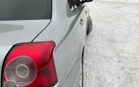 Toyota Avensis III рестайлинг, 2007 год, 650 000 рублей, 10 фотография