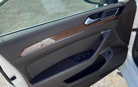 Volkswagen Passat B8 рестайлинг, 2016 год, 2 200 000 рублей, 12 фотография