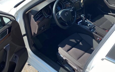 Volkswagen Passat B8 рестайлинг, 2016 год, 2 200 000 рублей, 10 фотография