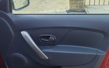 Renault Logan II, 2019 год, 1 400 000 рублей, 9 фотография