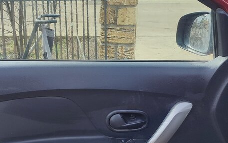 Renault Logan II, 2019 год, 1 400 000 рублей, 12 фотография