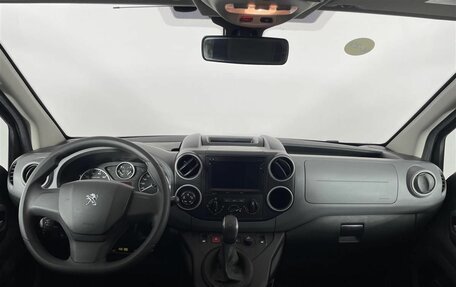 Peugeot Partner II рестайлинг 2, 2022 год, 2 350 000 рублей, 9 фотография