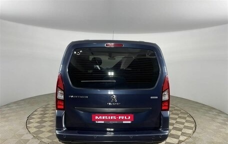 Peugeot Partner II рестайлинг 2, 2022 год, 2 350 000 рублей, 6 фотография