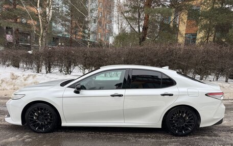 Toyota Camry, 2020 год, 2 990 000 рублей, 8 фотография