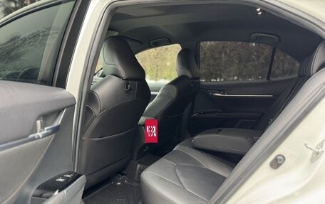 Toyota Camry, 2020 год, 2 990 000 рублей, 18 фотография