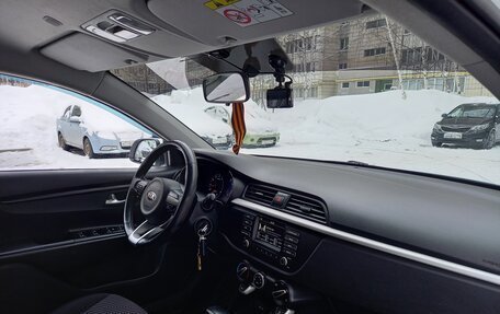 KIA Rio IV, 2018 год, 1 550 000 рублей, 5 фотография