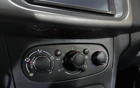 Renault Sandero II рестайлинг, 2021 год, 1 179 000 рублей, 13 фотография