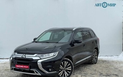 Mitsubishi Outlander III рестайлинг 3, 2019 год, 2 100 000 рублей, 1 фотография