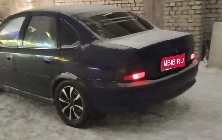 Opel Vectra B рестайлинг, 1996 год, 50 000 рублей, 5 фотография