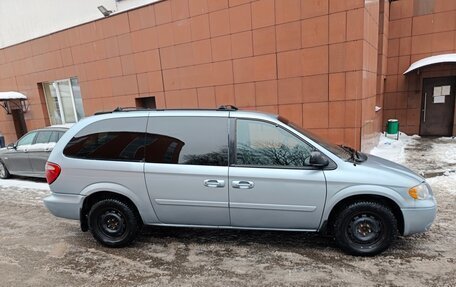 Dodge Caravan IV, 2004 год, 500 000 рублей, 2 фотография