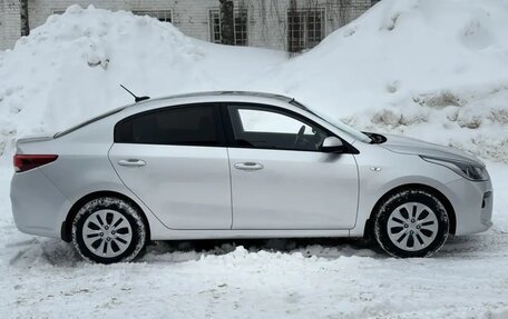 KIA Rio IV, 2018 год, 1 300 000 рублей, 7 фотография