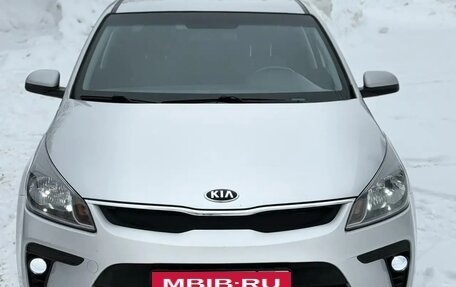 KIA Rio IV, 2018 год, 1 300 000 рублей, 3 фотография