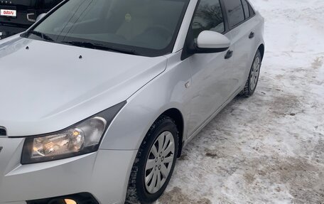 Chevrolet Cruze II, 2012 год, 800 000 рублей, 9 фотография