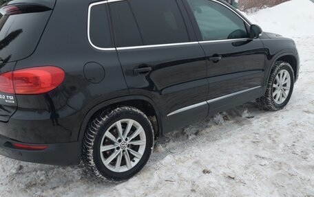 Volkswagen Tiguan I, 2011 год, 1 350 000 рублей, 2 фотография