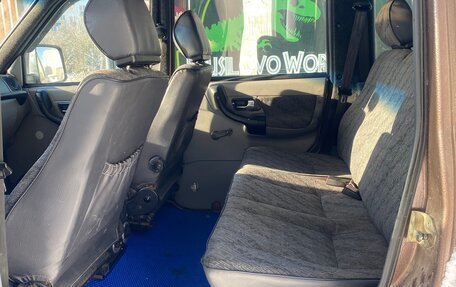 ЛуАЗ Patriot, 2006 год, 550 000 рублей, 10 фотография