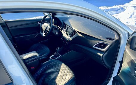 Hyundai Solaris II рестайлинг, 2017 год, 1 255 000 рублей, 10 фотография