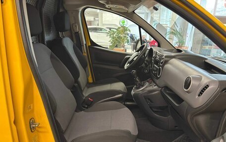 Peugeot Partner II рестайлинг 2, 2021 год, 2 099 000 рублей, 11 фотография