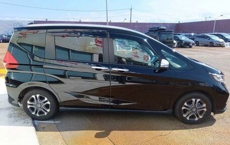 Honda Freed II, 2022 год, 1 354 000 рублей, 8 фотография