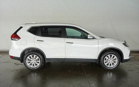 Nissan X-Trail, 2018 год, 1 683 000 рублей, 4 фотография