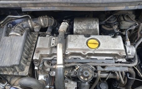 Opel Zafira A рестайлинг, 2000 год, 250 000 рублей, 7 фотография