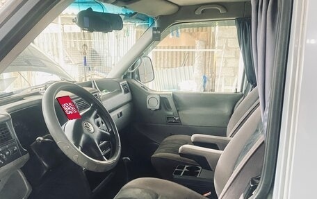 Volkswagen Transporter T4, 2002 год, 1 300 000 рублей, 5 фотография