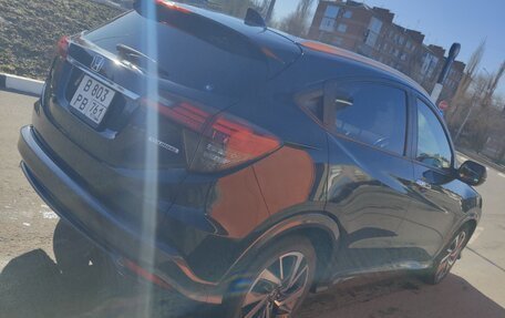 Honda Vezel, 2019 год, 2 200 000 рублей, 3 фотография