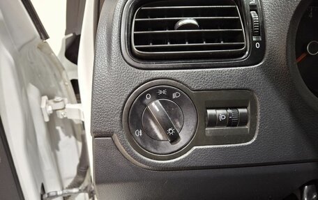 Volkswagen Polo VI (EU Market), 2020 год, 870 000 рублей, 32 фотография