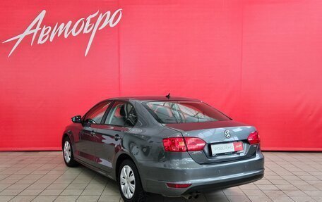 Volkswagen Jetta VI, 2011 год, 1 095 000 рублей, 3 фотография