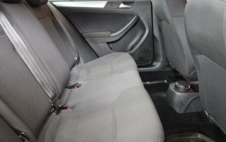 Volkswagen Jetta VI, 2011 год, 1 095 000 рублей, 13 фотография