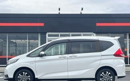 Honda Freed II, 2022 год, 1 254 000 рублей, 4 фотография